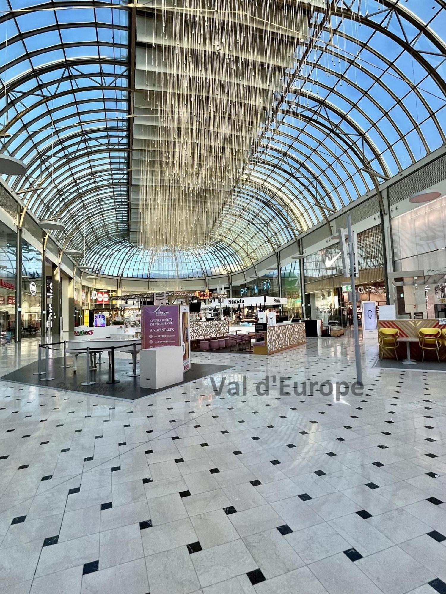 Le Regence, Terrasse, Serris Disney Exterior photo